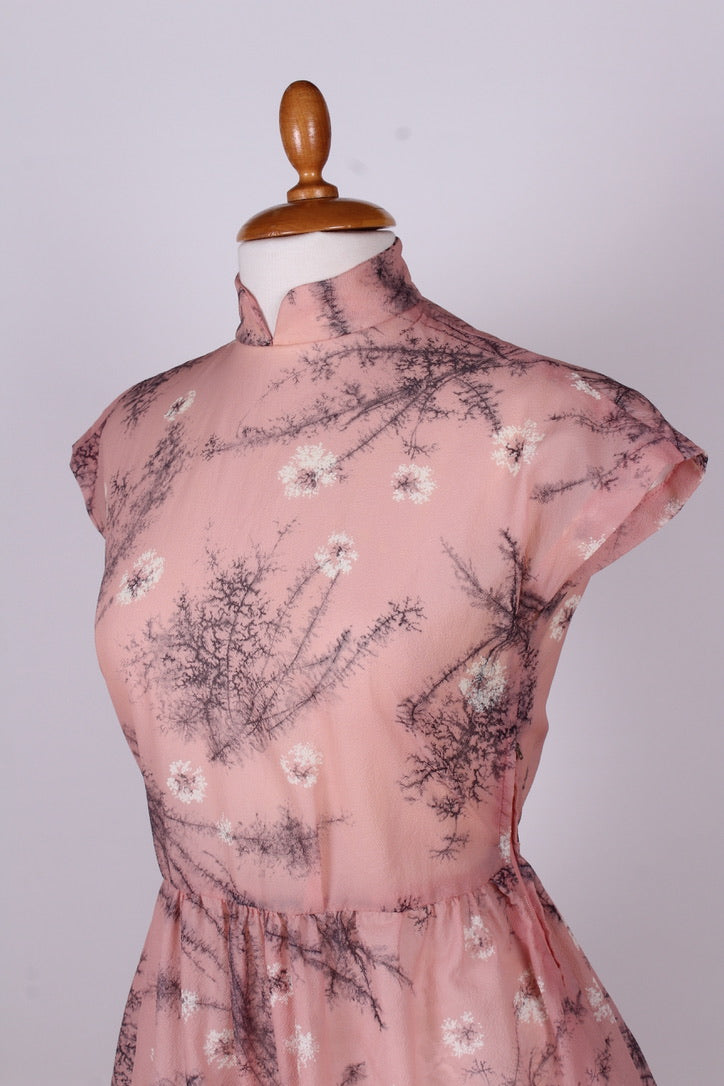 Blomstret rosa sommerkjole, Amerikansk nylon. 1950. S / M